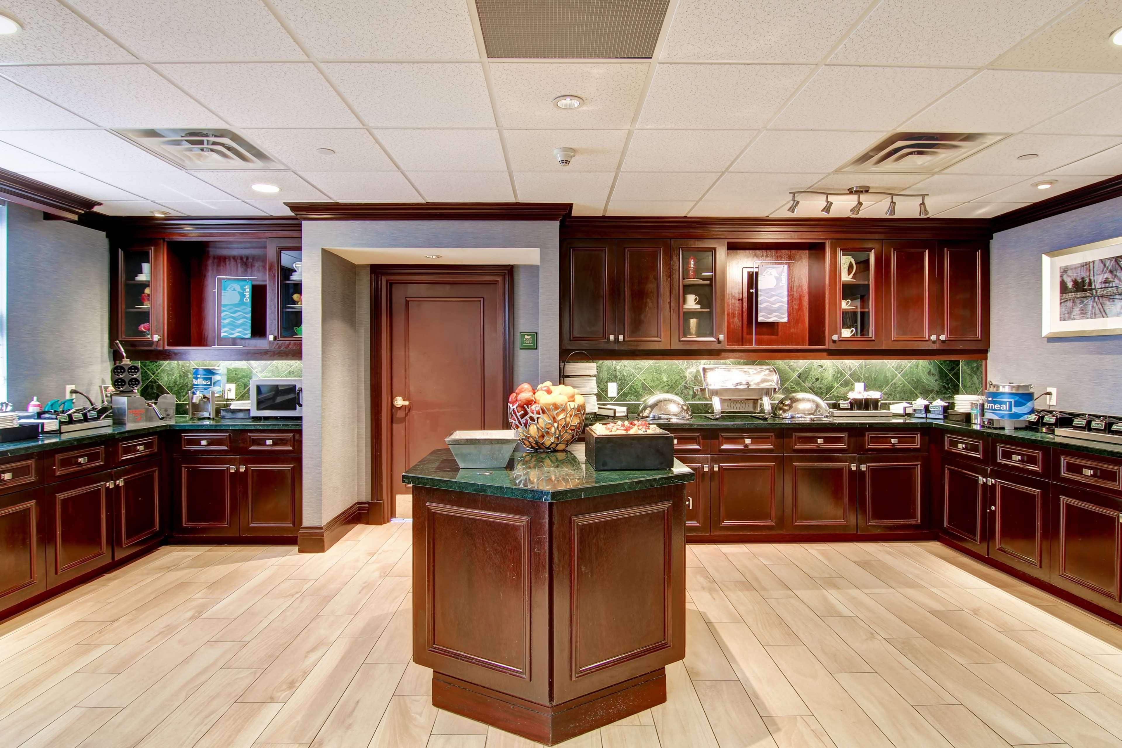 Homewood Suites By Hilton Toronto Mississauga Eksteriør billede