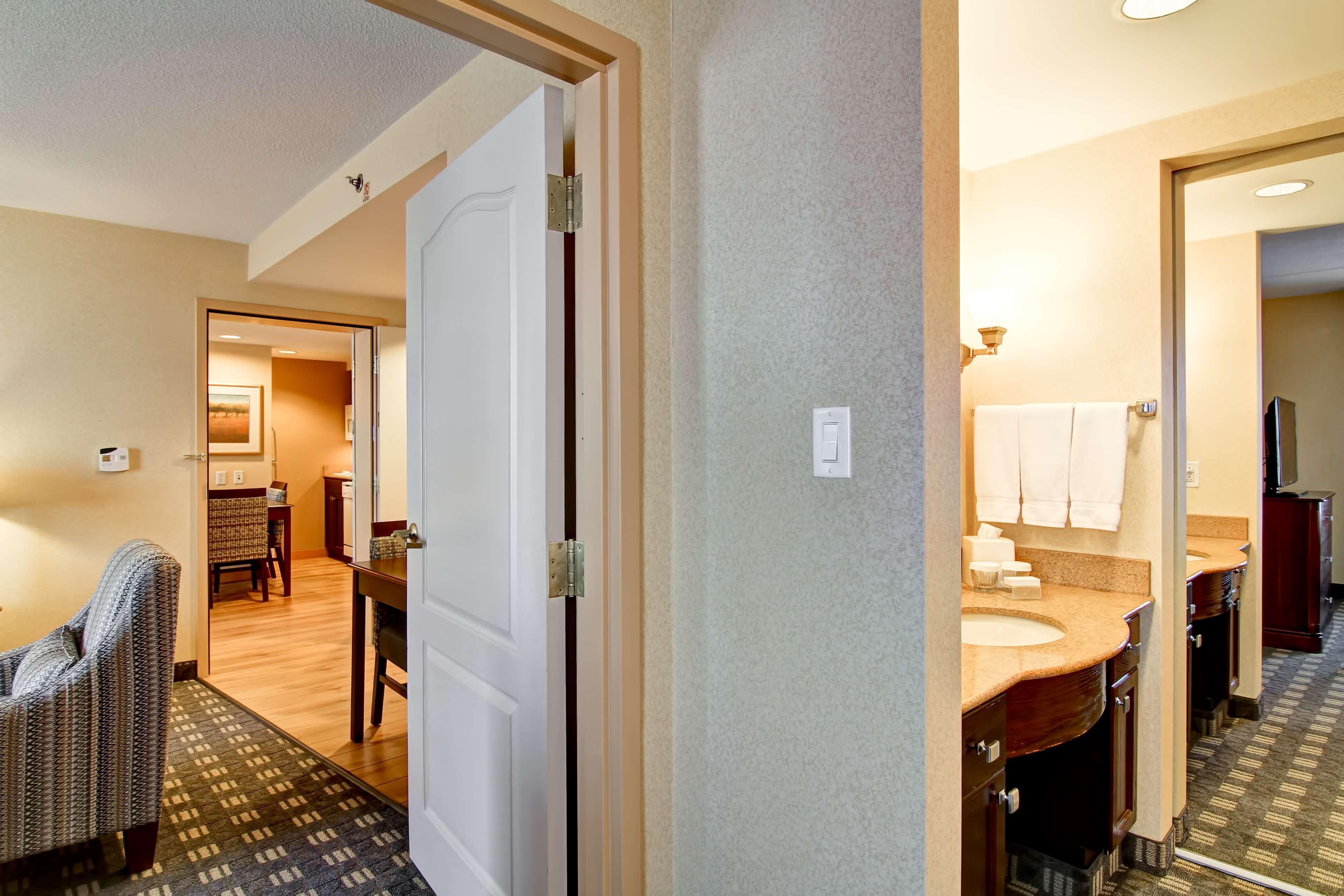 Homewood Suites By Hilton Toronto Mississauga Eksteriør billede